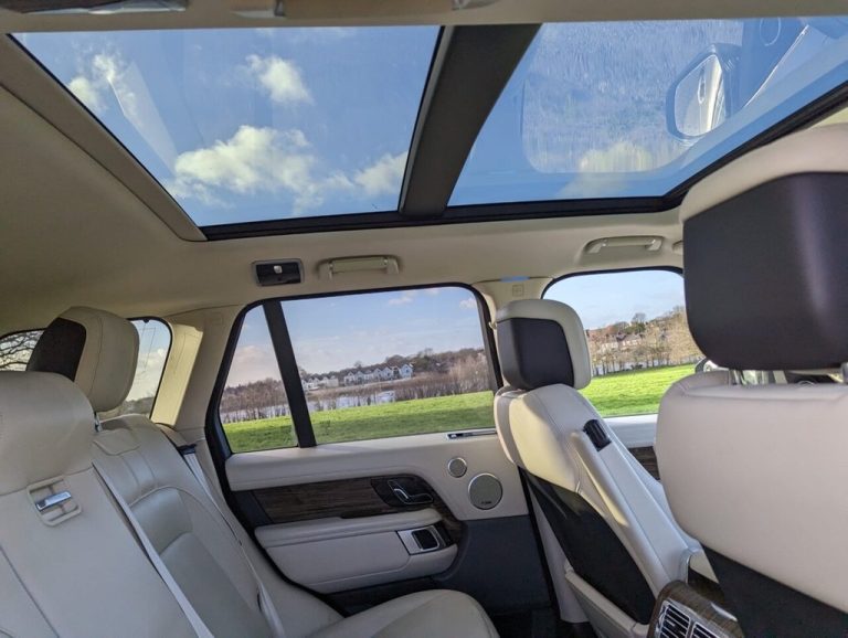 2020 LAND ROVER RANGE ROVER 3.0 VOGUE SE MHEV 5d 395 BHP